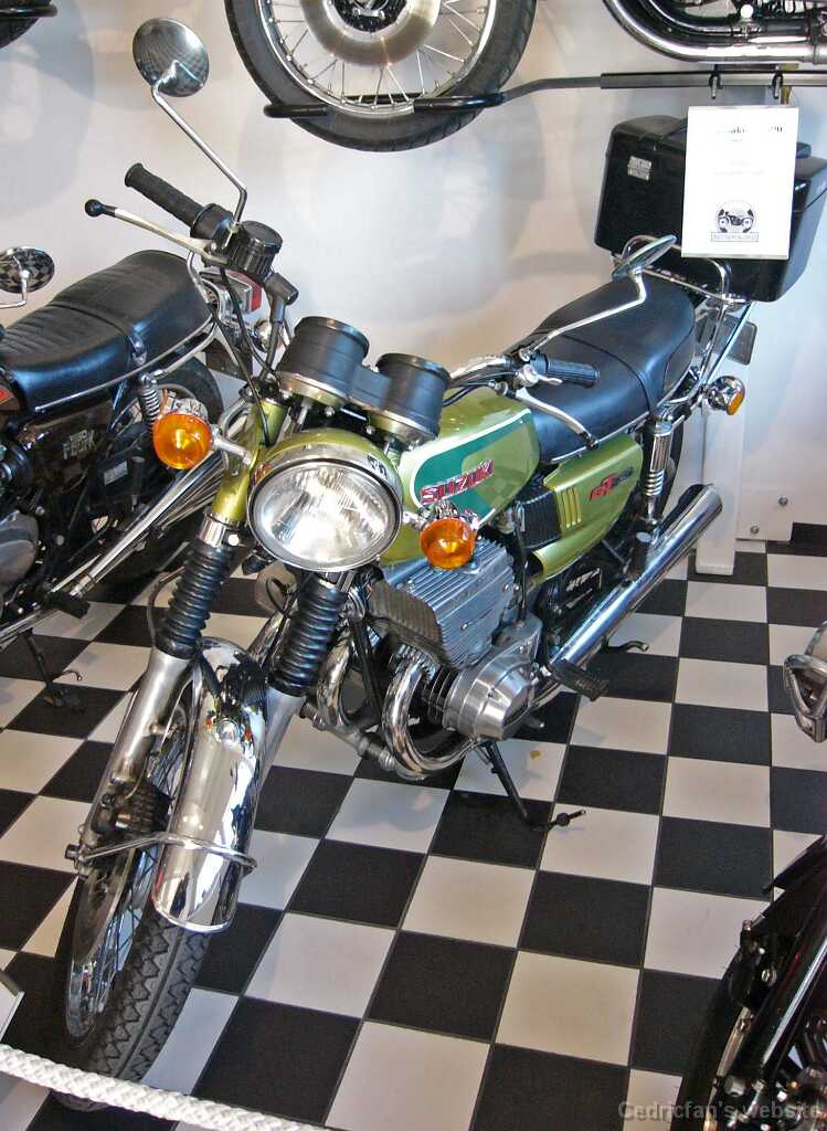 L1000757