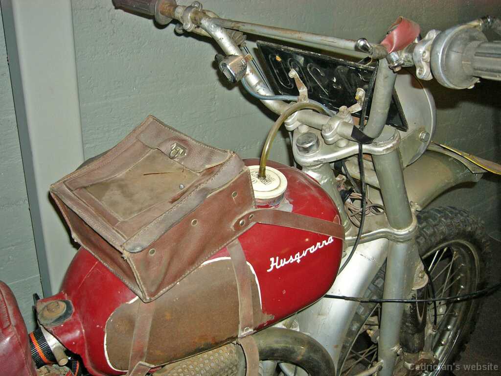 L1000776