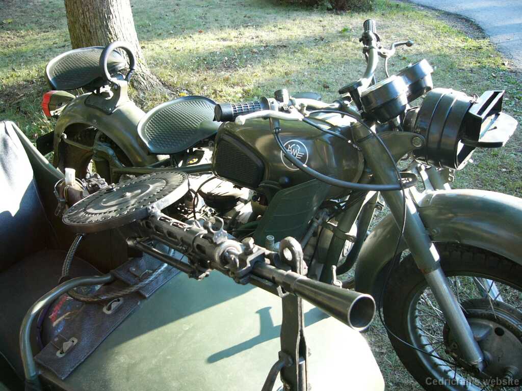 L1000211