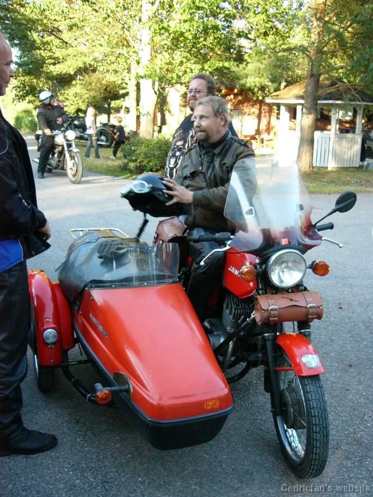 L1000213