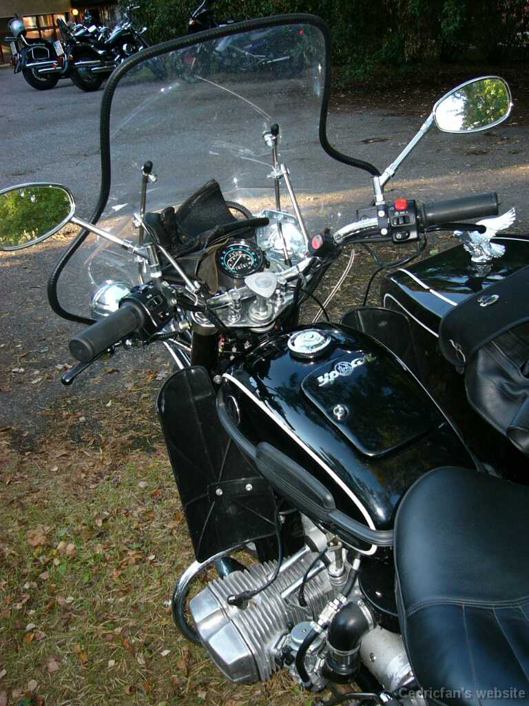 L1000227