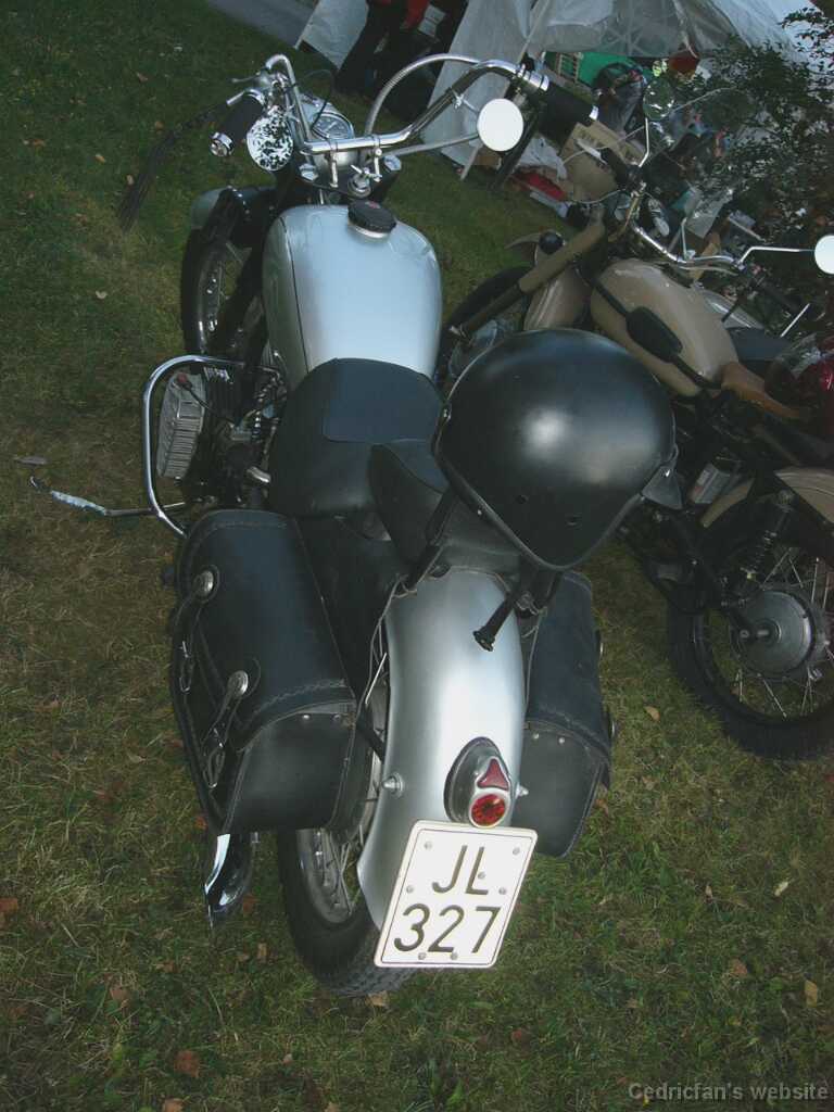 L1000238