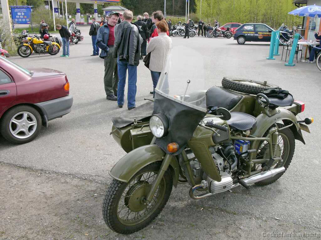 L1000572