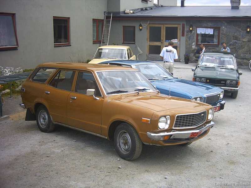 Mazda_818