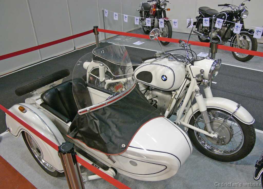 L1040325