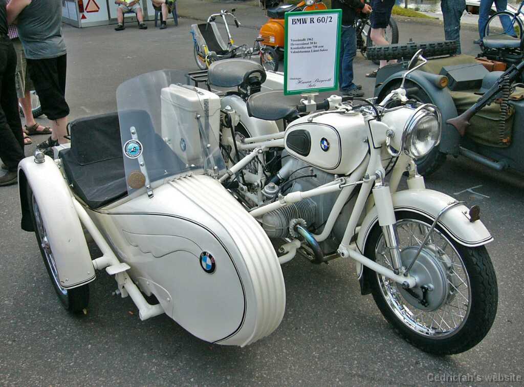 L1000436