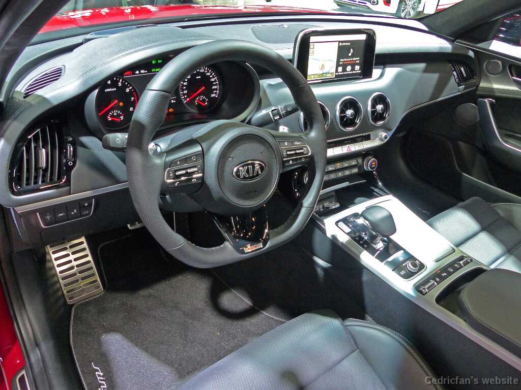 KiaStonic (2)