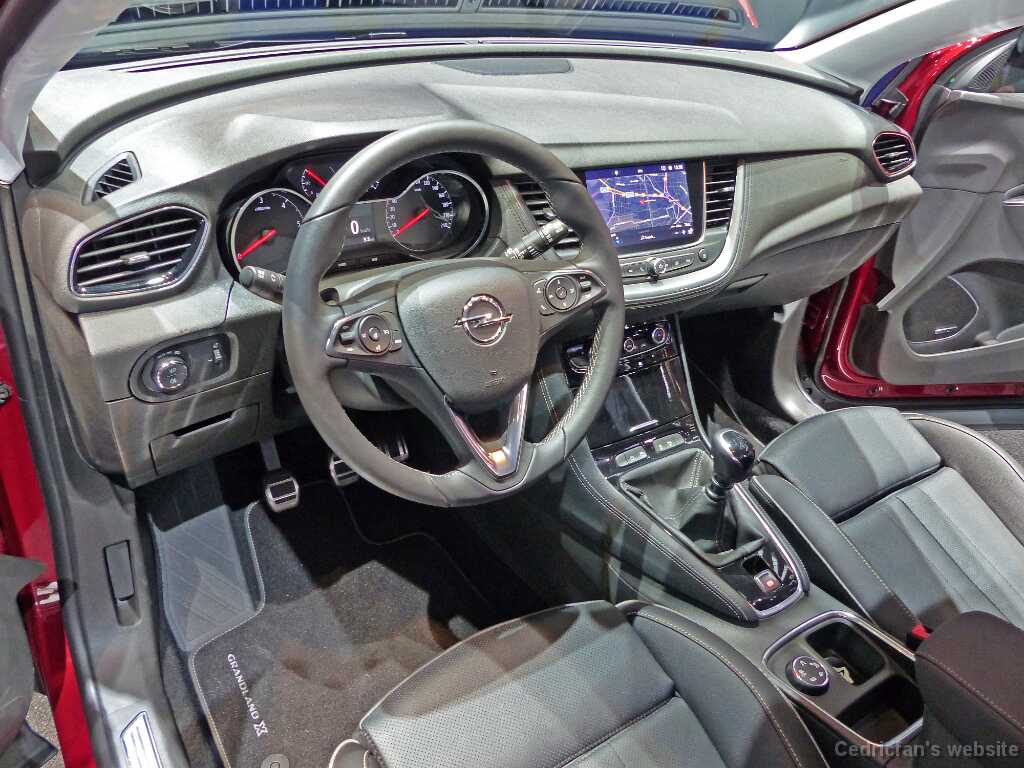 OpelGrandlandX (2)