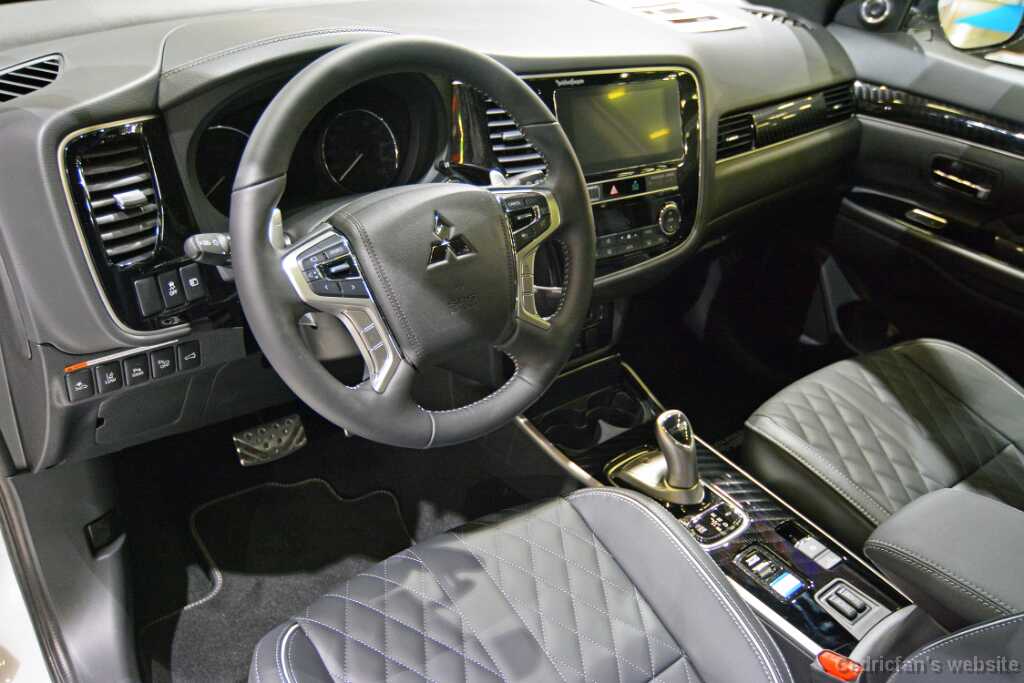 MitsuOutlander (2)
