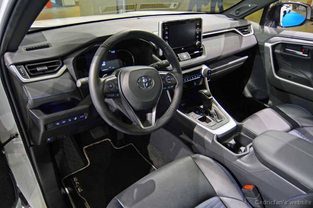 ToyotaRav4 (4)