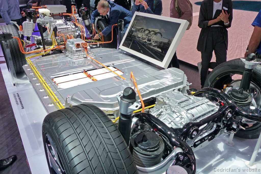 Audi_eTron (2)