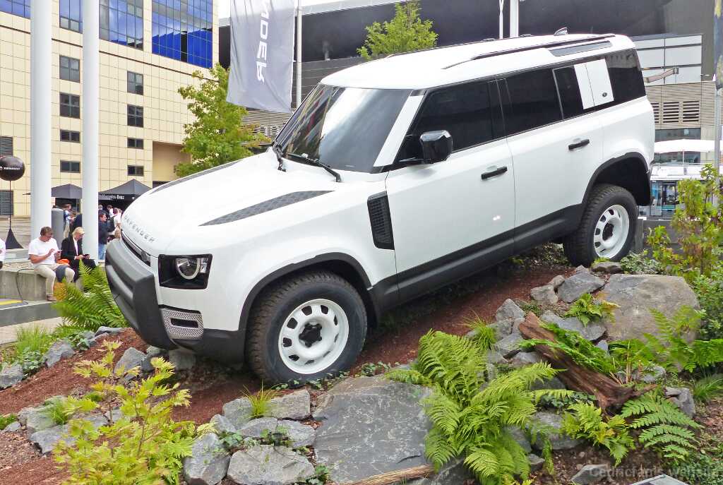 LandRover_Defender3