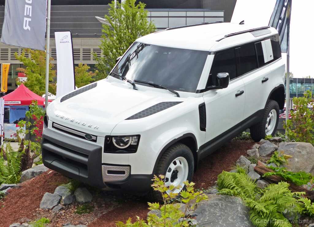 LandRover_Defender4