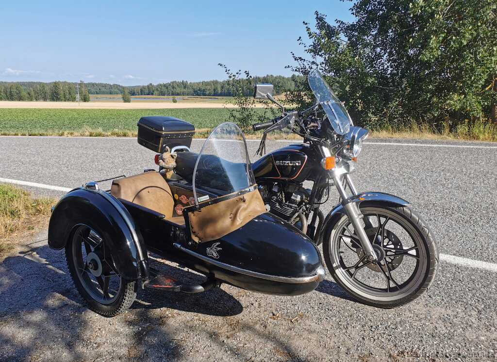 SuzukiGR650