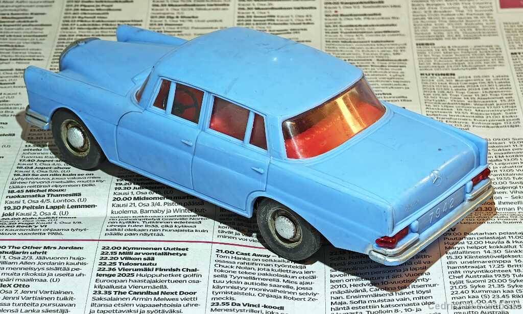 220SE_W111 (2)