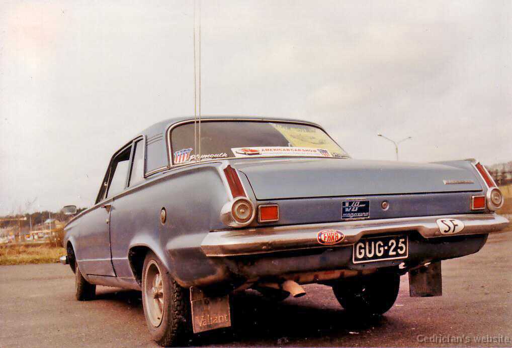 82_Valiant_65_rear