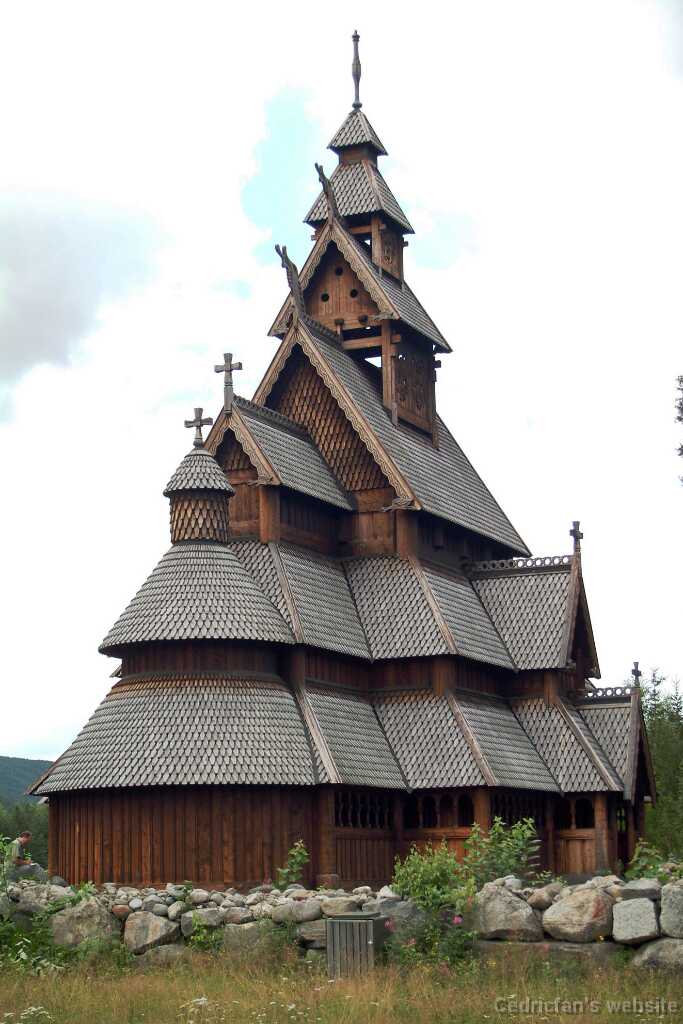 NUuspuukirkko