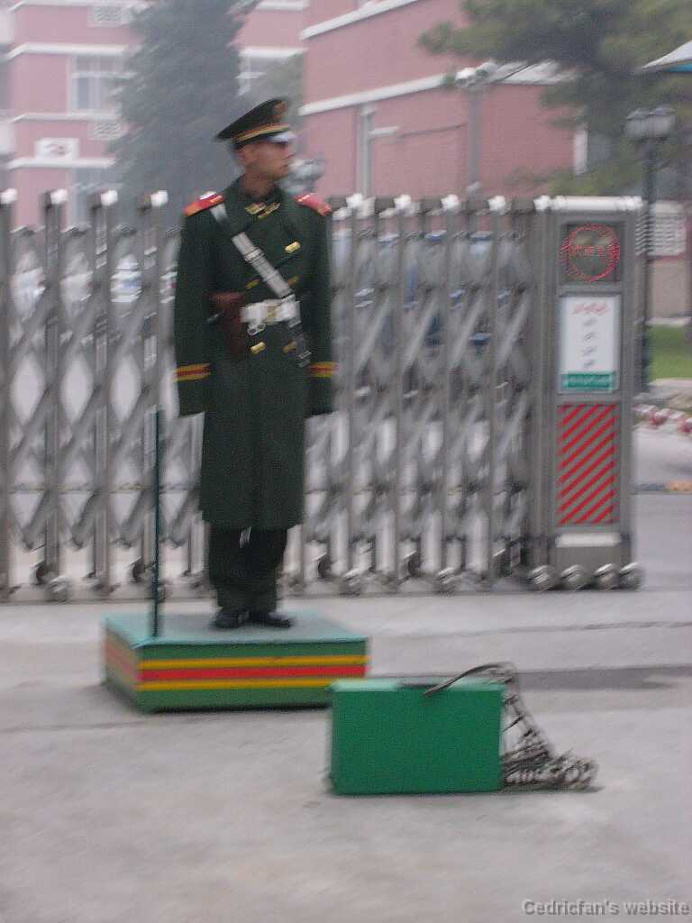 L1000428_Watchsoldier