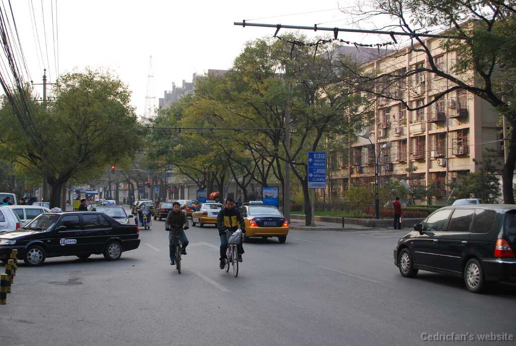 DSC_0121_smallstreet
