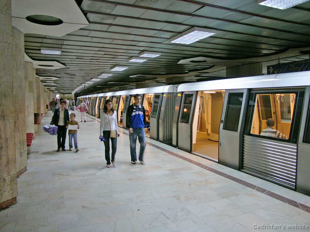 L1000821
