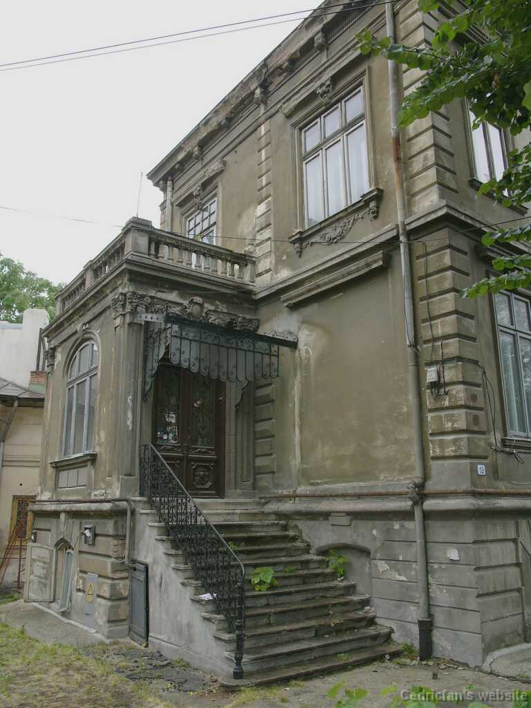 L1000827