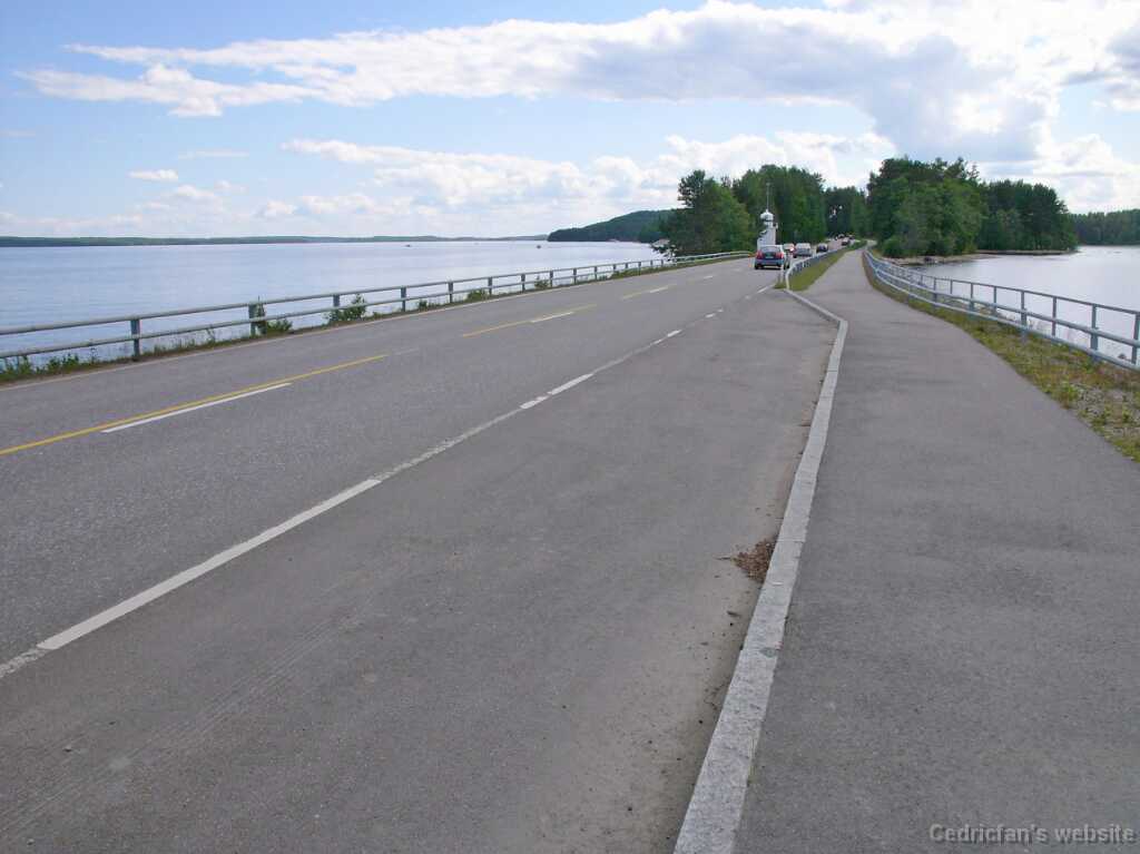 L1030075