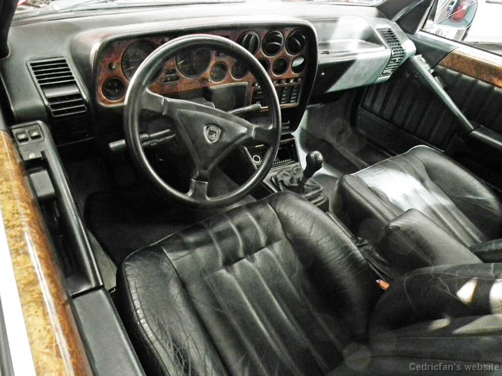 LanciaThema832ferrari (3)