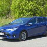 Avensis16