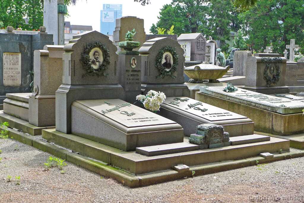 L1080807