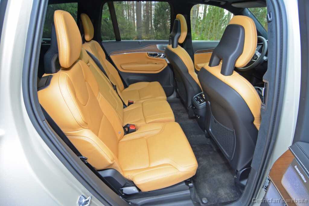 XC90 (4)