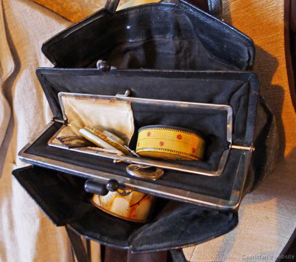 L1090132