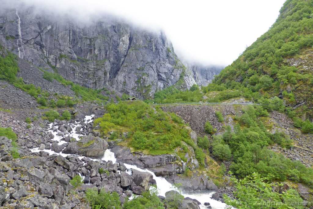 P1270668