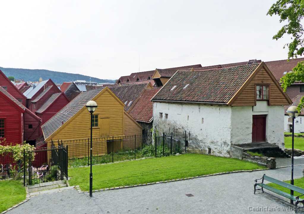P1280010