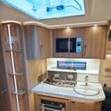 Kabe_R560GLE_4keitt